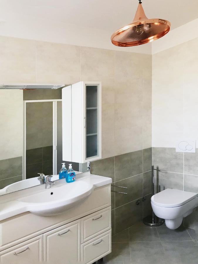 Villa Parenzo 150Mt Dal Mare 8Min Piedi Dal Centro بوريتش المظهر الخارجي الصورة